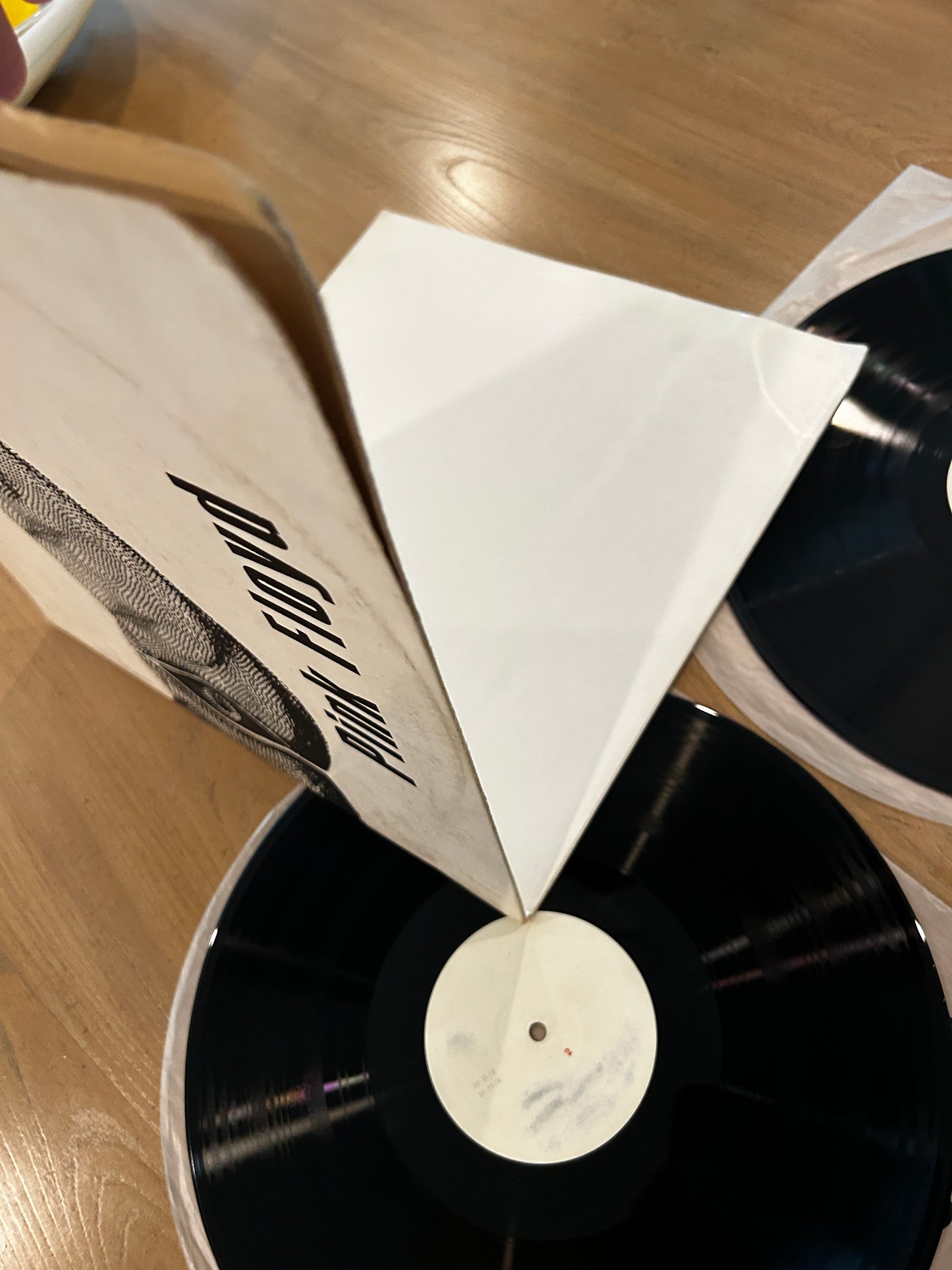 Pink Floyd (Spread Legs / 1-2-3-4 / Live 5th)