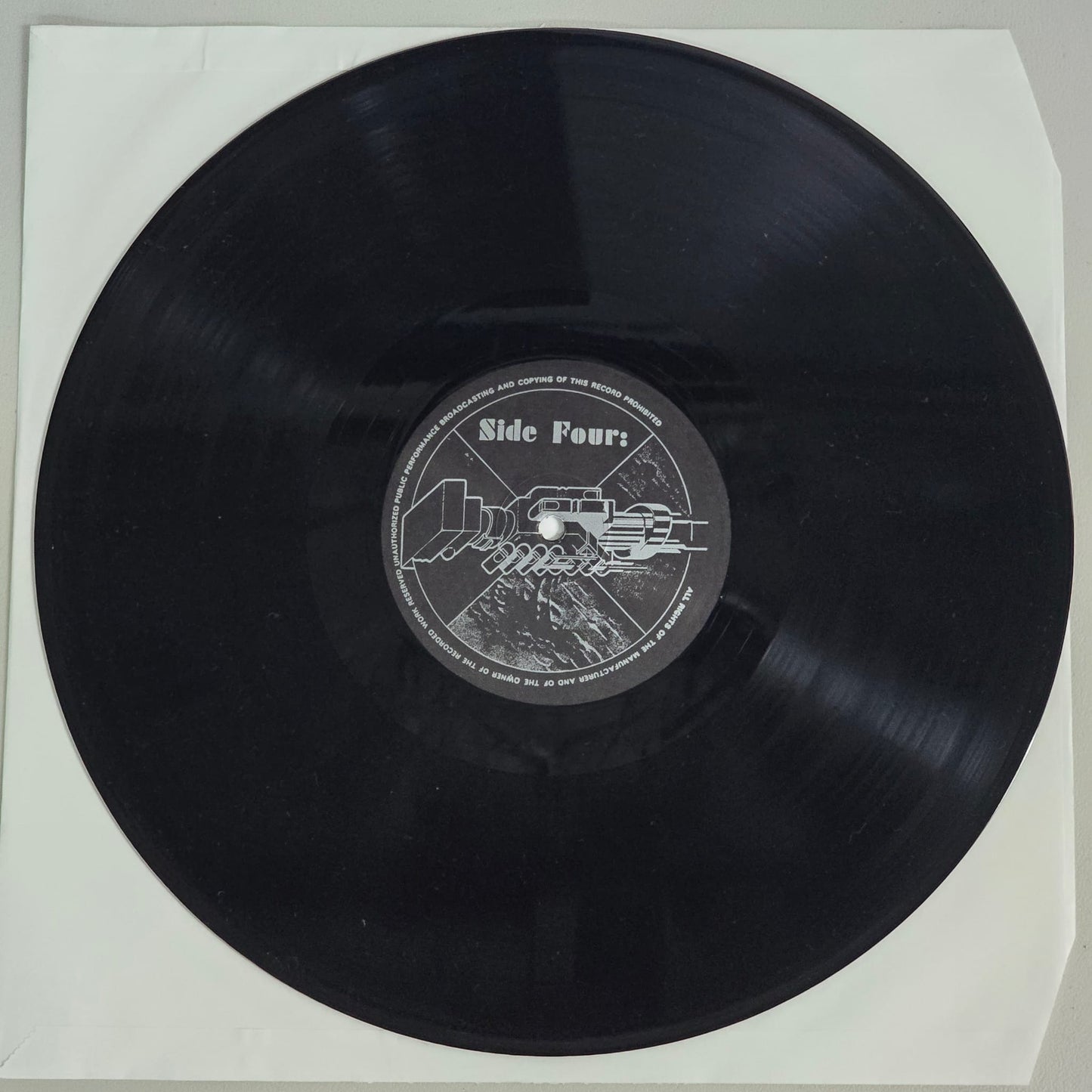 Pink Floyd - Ivor Wynne - Black Vinyl