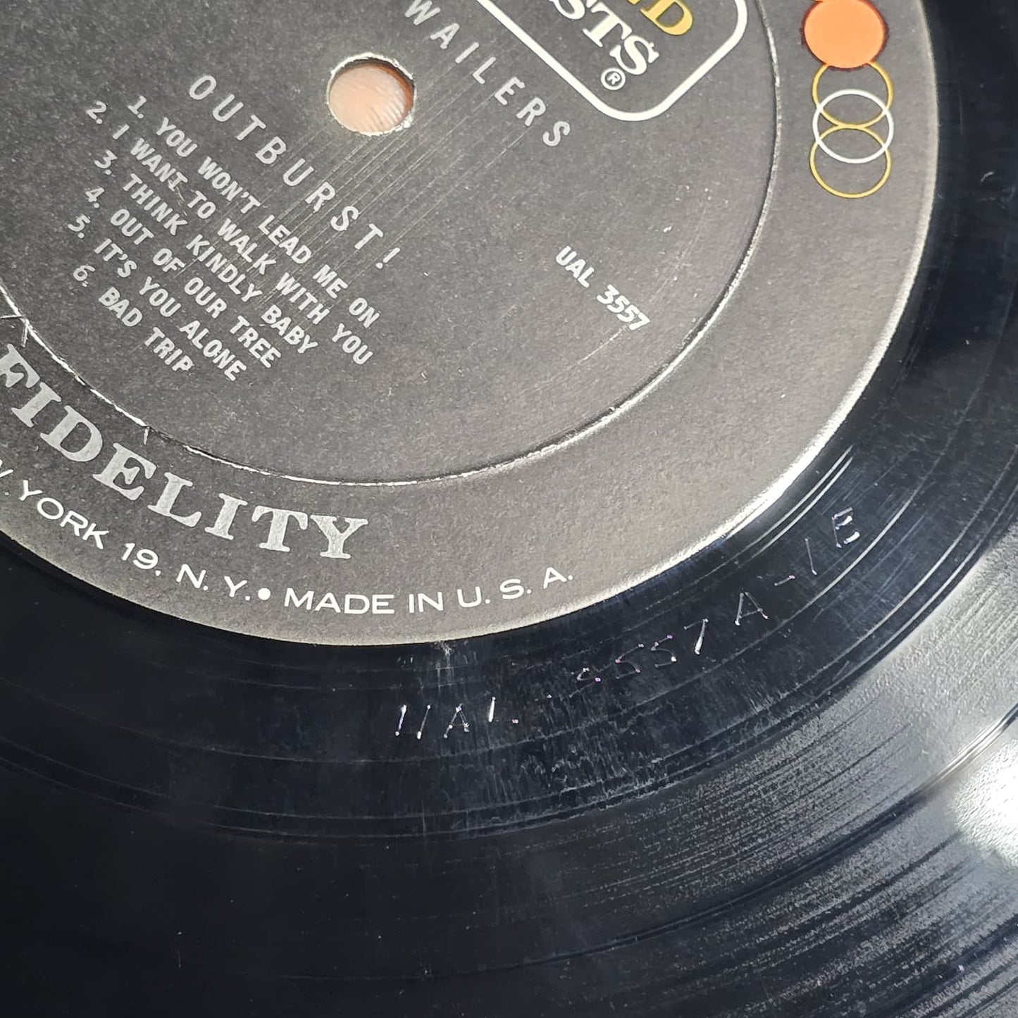 The Wailers – Outburst! – 1966 US Mono LP United Artists – VG+/NM