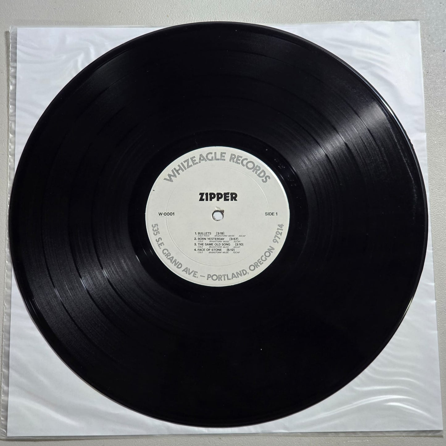 Zipper – Zipper – 1975 US LP Whizeagle Records – VG+/VG+